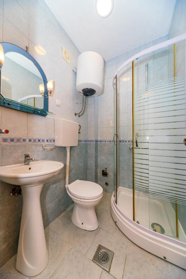 Apartments Aura Utjeha Zewnętrze zdjęcie